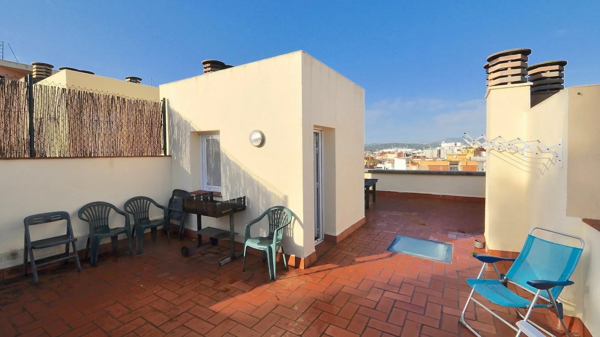 Townhouse Roger Lloretholiday Lloret de Mar